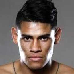 Emanuel Navarrete professional boxer headshot